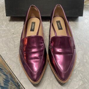 DKNY Seaport Womens Slip On Purple Patent Platform Wedge Loafers Size 36